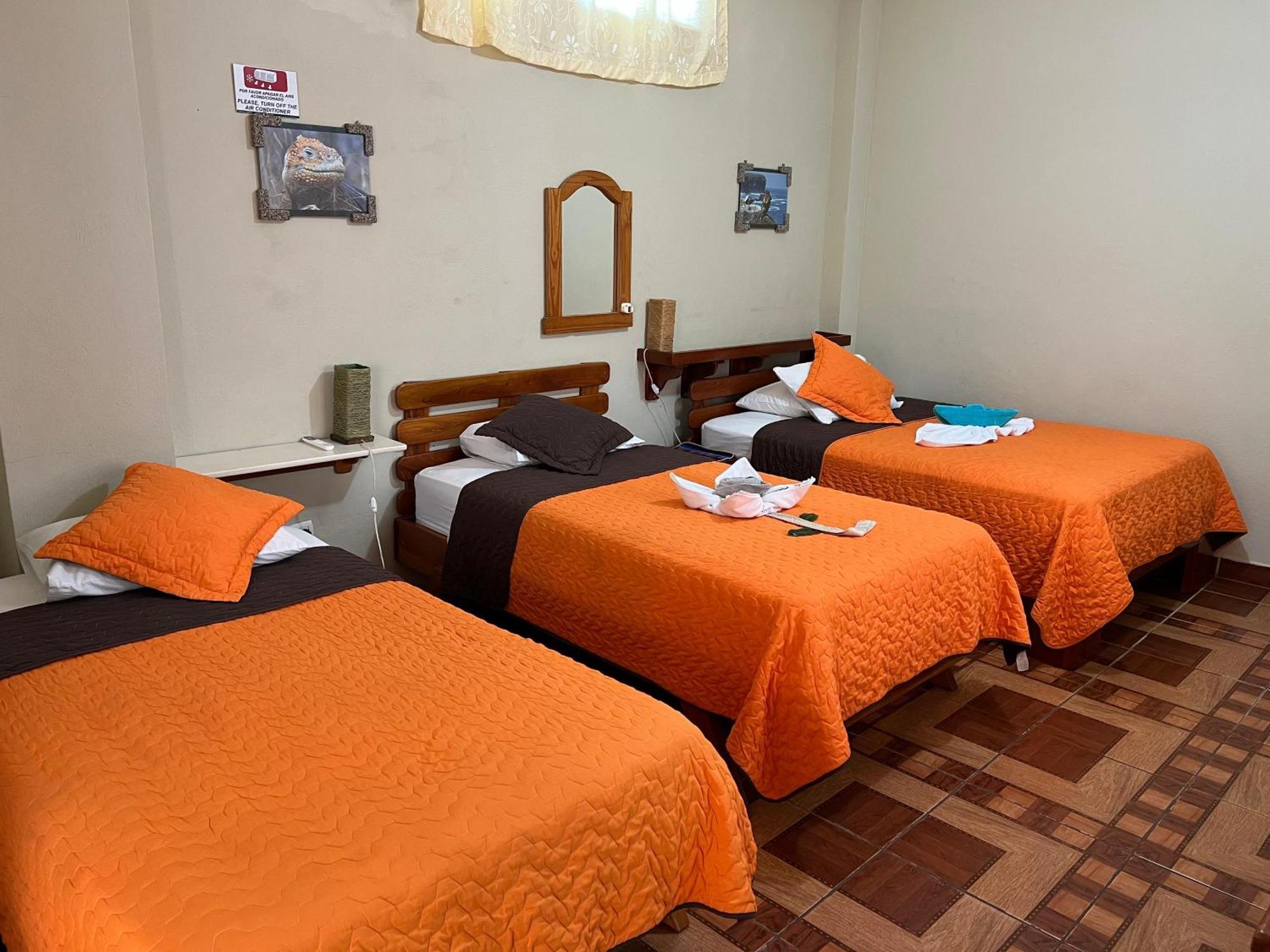 Hostal Cattleya Пуерто-Бакерісо-Морено Екстер'єр фото